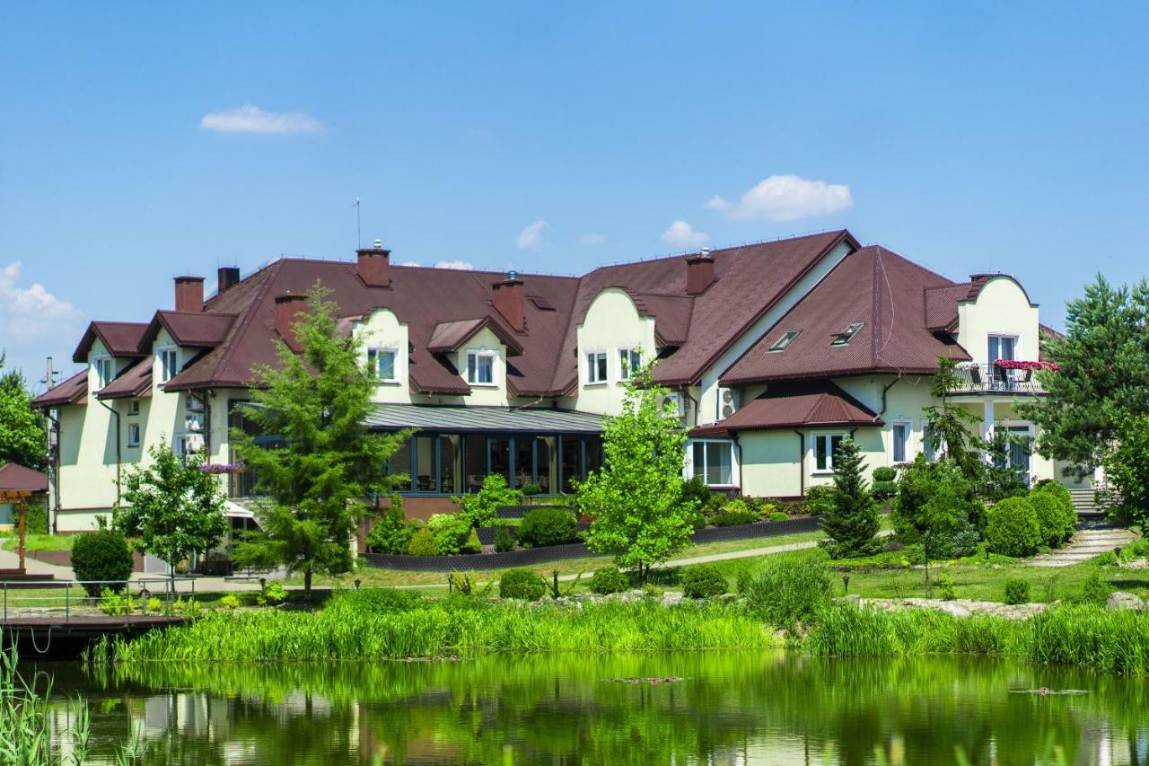 Dworek Helena Hotel Biała Podlaska Exterior foto